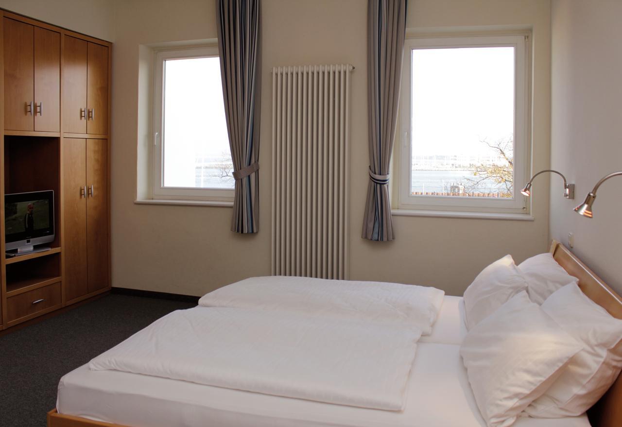 Apartmenthaus Am Leuchtturm Rostock Bagian luar foto